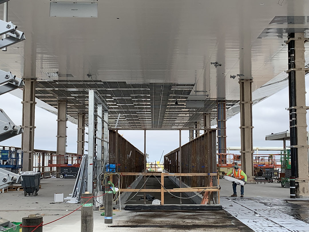 Picture - Ceiling installation on the Automated People Mover statio